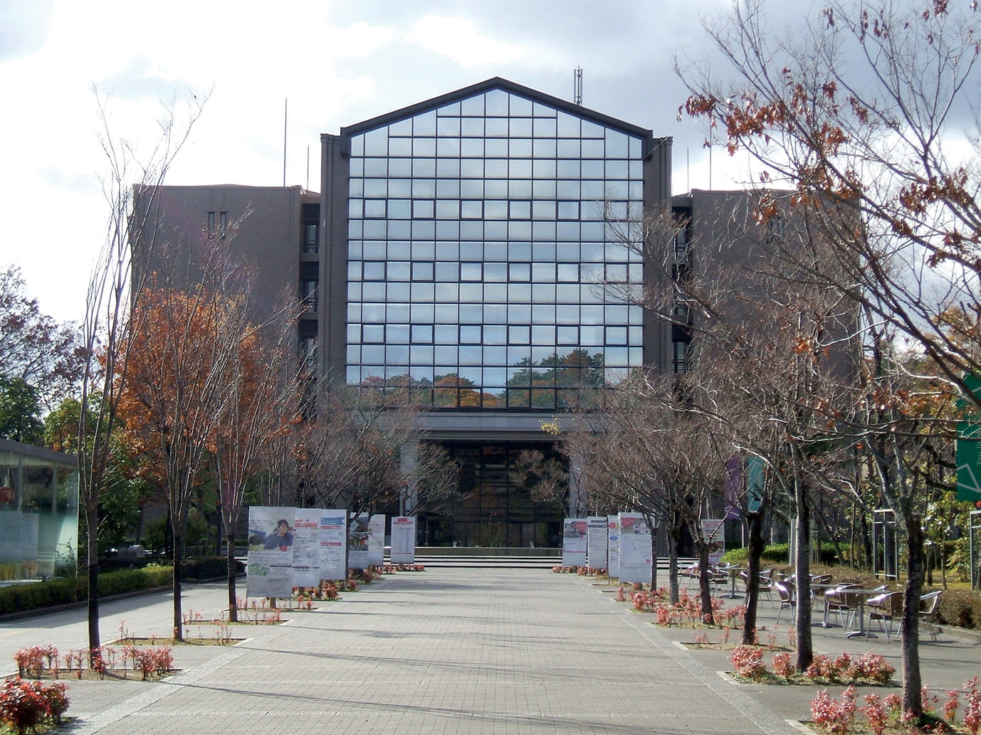 龍谷大学